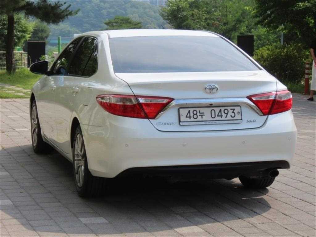 Toyota Camry - Vista 4