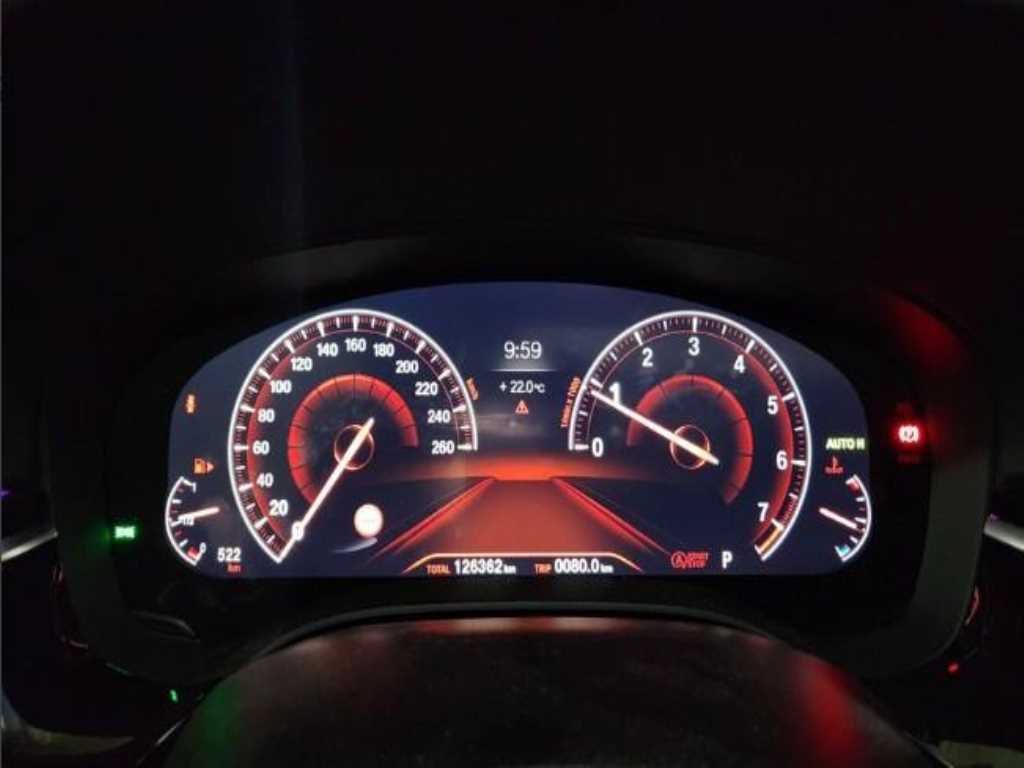 BMW 5 Series - Vista 4