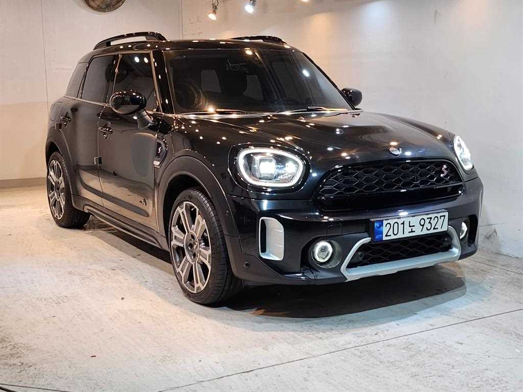 컨트리맨 (F60) 2.0 S ALL4 클래식 런치팩 2023년식