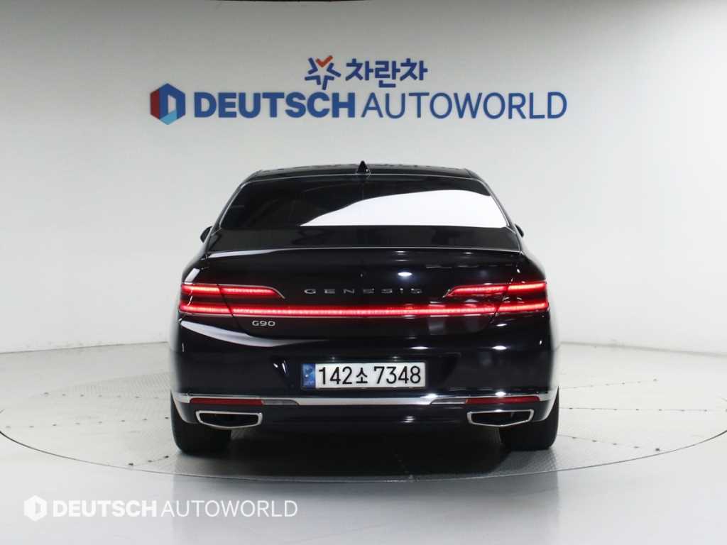 Genesis G90 - Vista 4