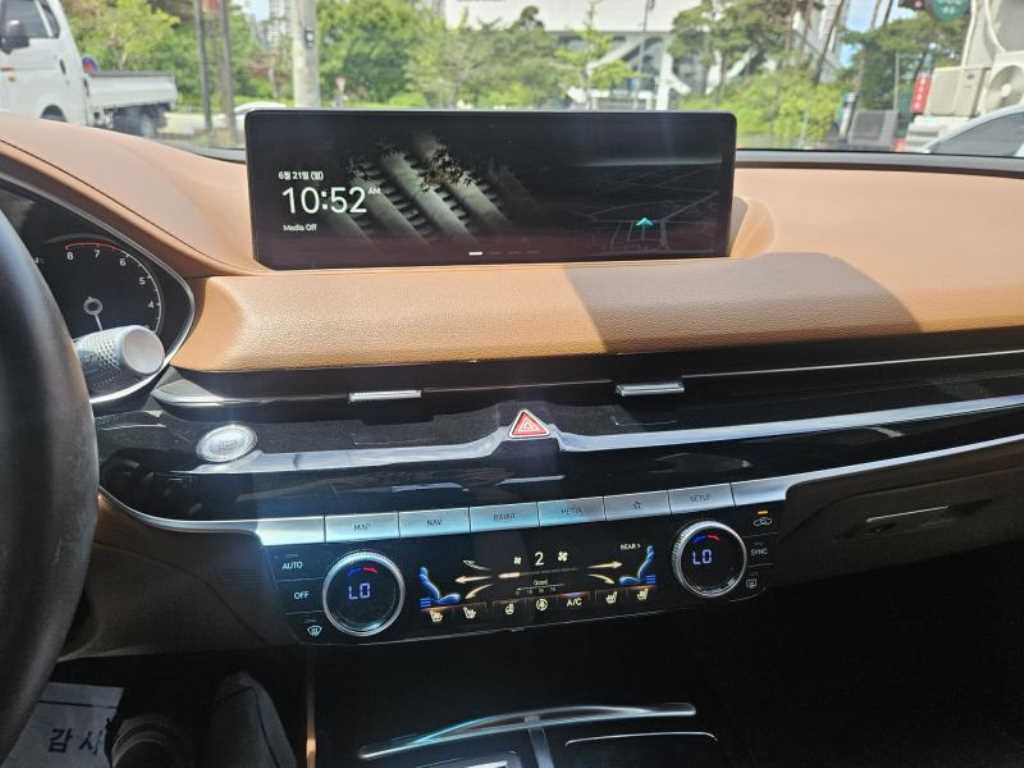 Genesis G80 - Vista 5