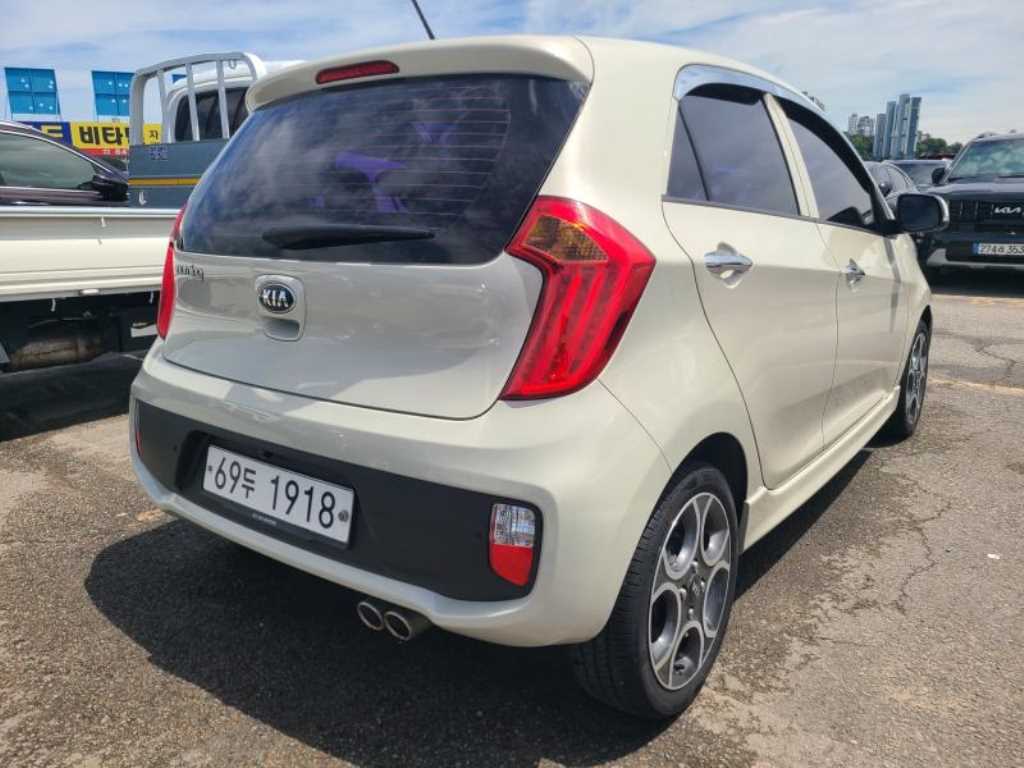 KIA Morning - Vista 5
