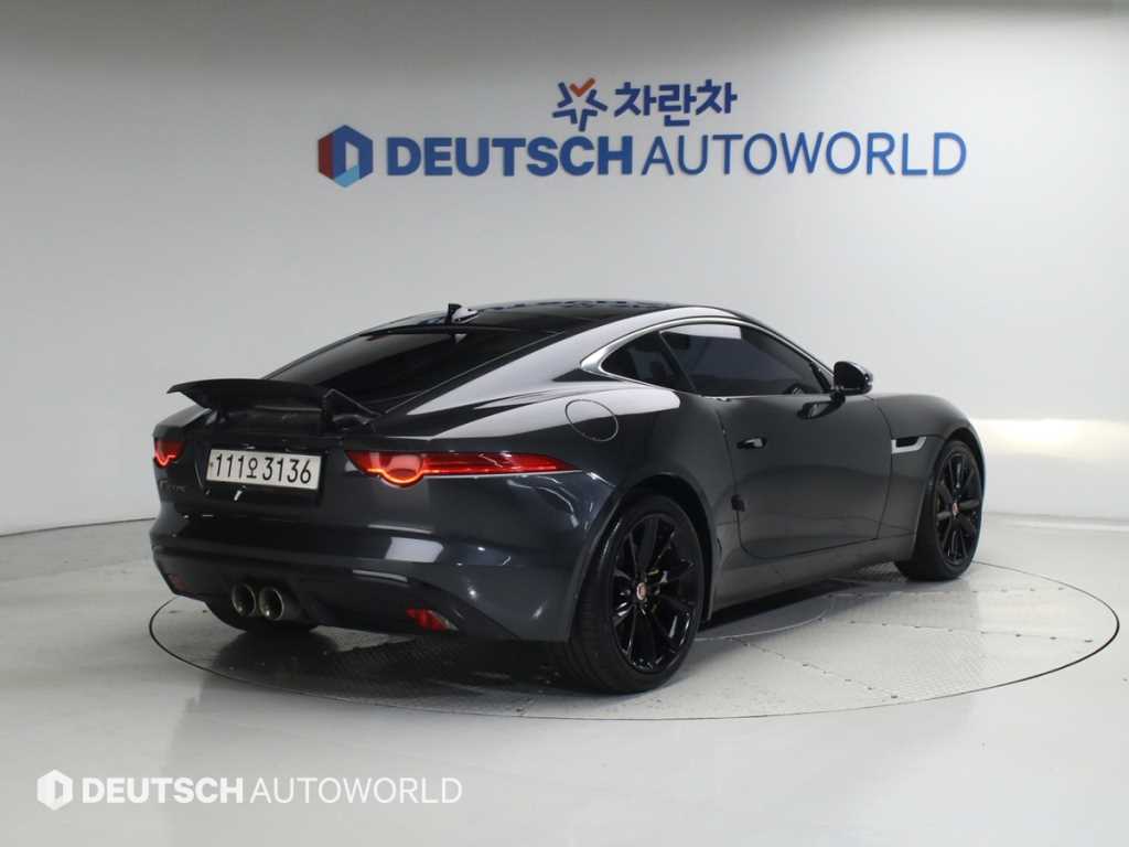 재규어 F-TYPE 3.0 S 쿠페 사진 2/20