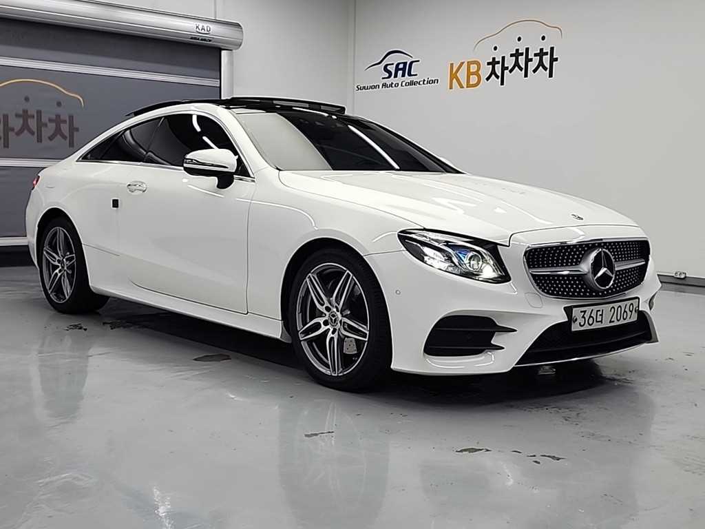 Mercedes Benz E class - Vista 4