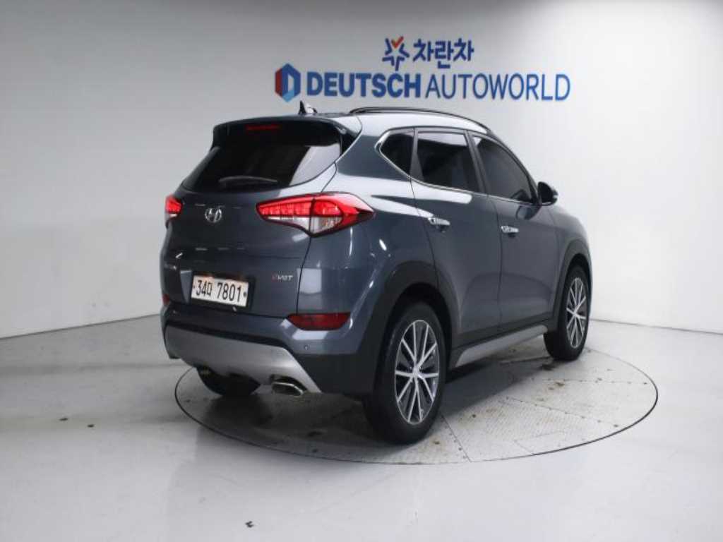 현대 투싼 디젤 1.7 2WD 모던 피버 사진 2/20