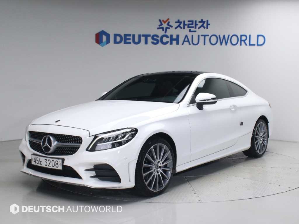 C클래스 W205 C220 d 4MATIC 쿠페 2019년식