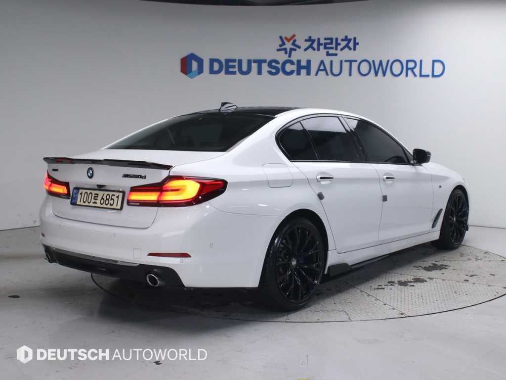 BMW 5시리즈 520d 럭셔리 스페셜 에디션 사진 2/20