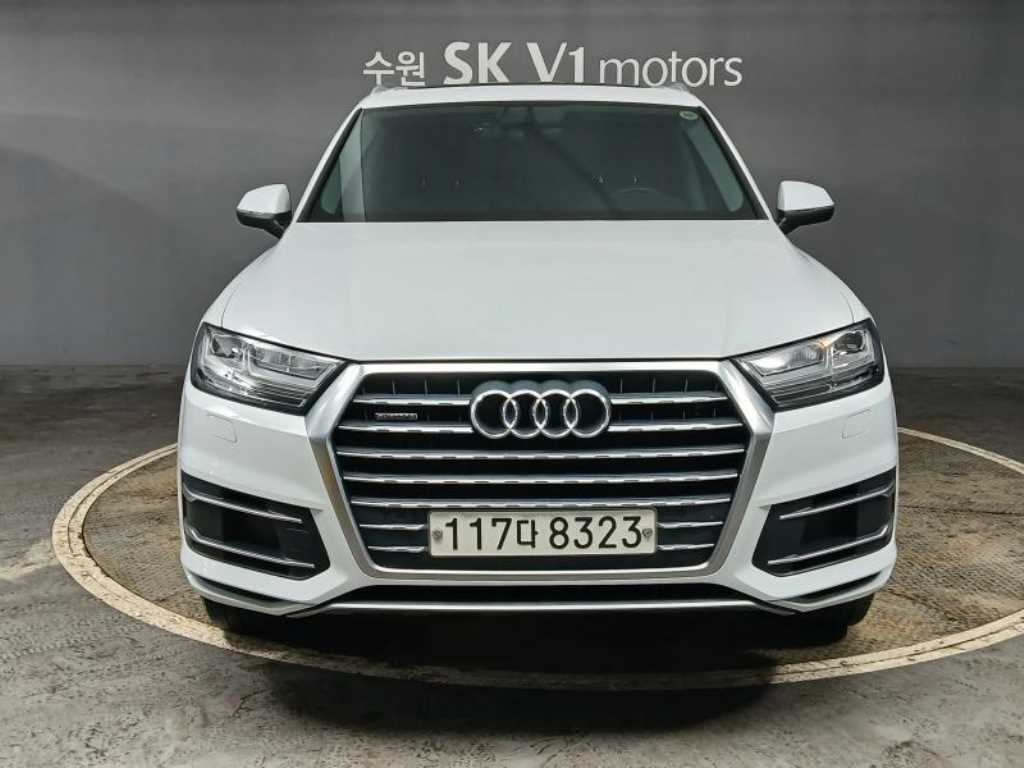 Q7 (4M) 45 TFSI 콰트로 2019년식