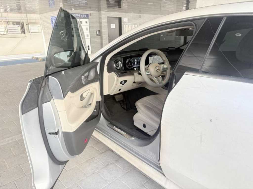 Mercedes-Benz CLS-Class CLS400d 4MATIC 10