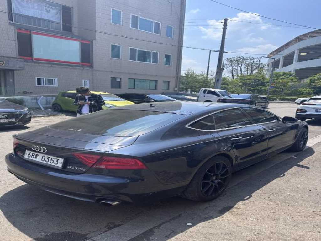 아우디 A7 3.0 TFSI 콰트로 엔트리 사진 2/7