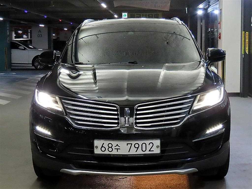링컨 MKC 2.0 AWD 리저브 사진 2/20