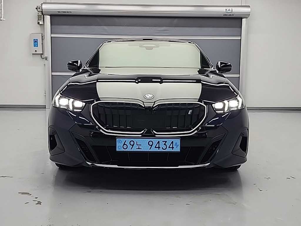 BMW i5 eDrive 40 M 스포츠 프로 사진 2/19