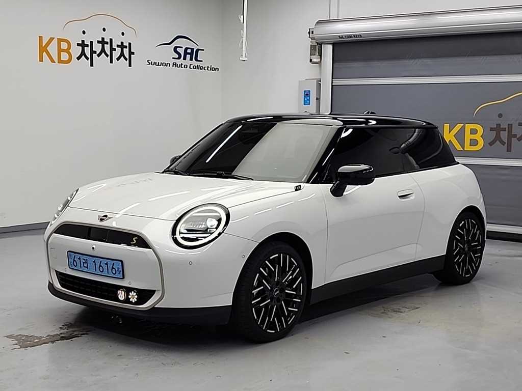 Mini Cooper Electric SE Favoured