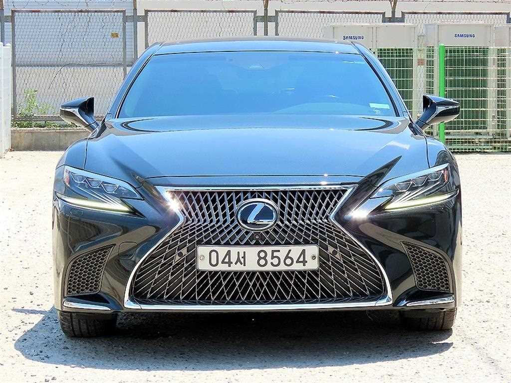 LS500h 3.5 플래티넘 AWD 2018년식
