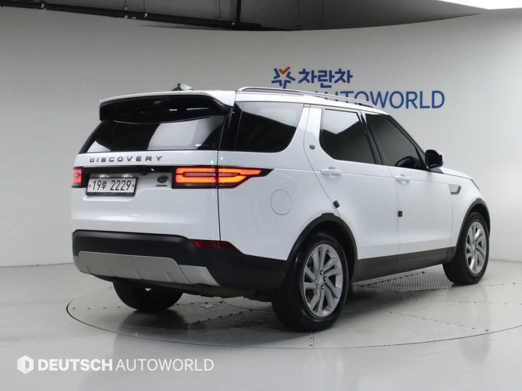 랜드로버 디스커버리 3.0 TD6 HSE 사진 2/20