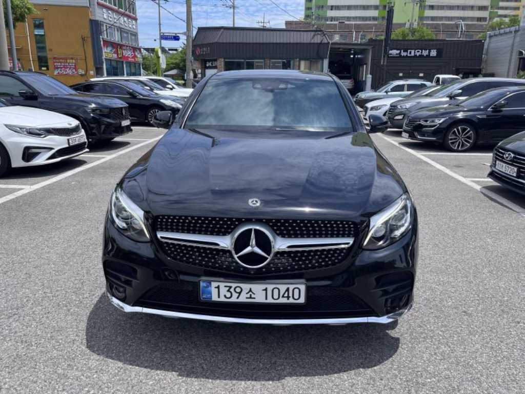벤츠 GLC 클래스 GLC 300 4MATIC AMG LINE 쿠페 사진