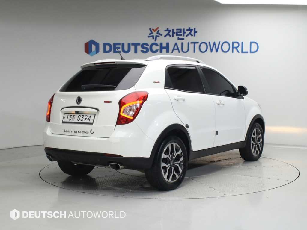 KGM 코란도 2WD 2.2 익스트림 사진 2/20