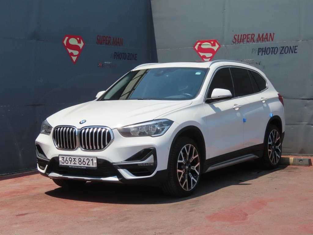 X1 (F48) xDrive 20i M 스포츠 2022년식