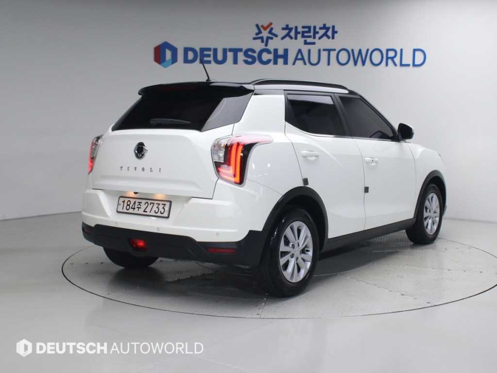 KGM 티볼리 2WD 디젤 1.6 V3 사진 2/20