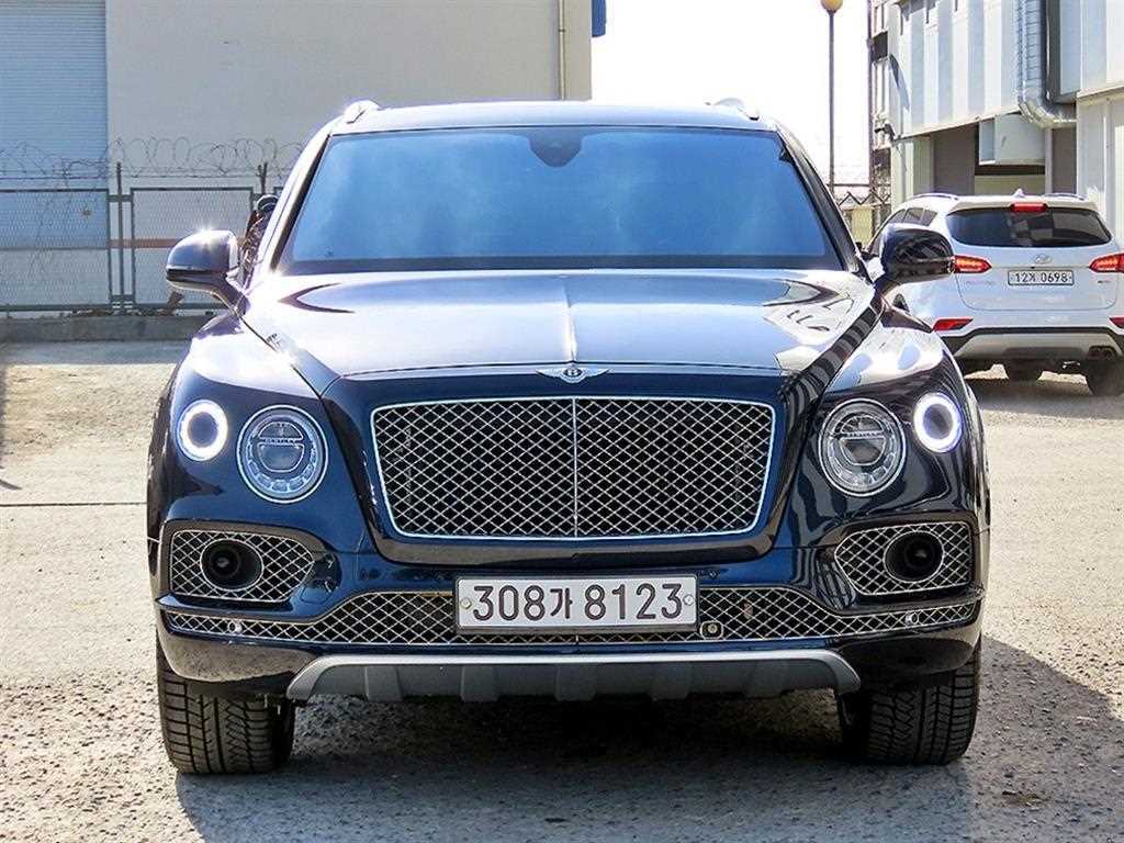 벤테이가 4.0 V8 2020년식