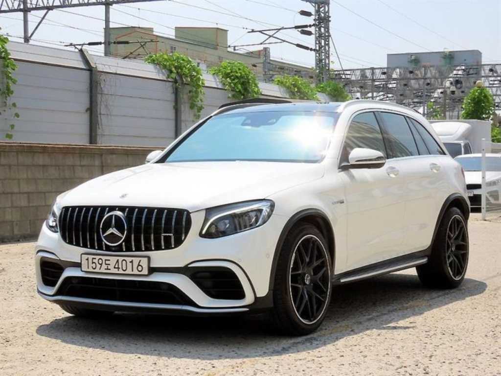 벤츠 GLC 클래스 AMG GLC 63 4MATIC+ 사진 2/20