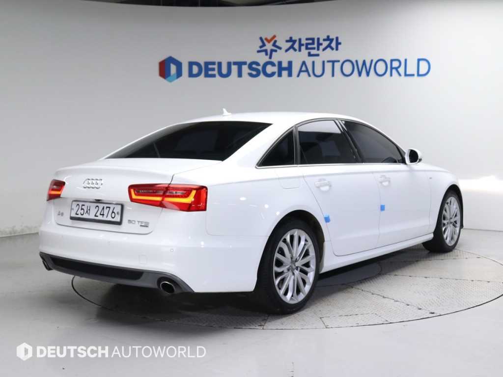 아우디 A6 50 TFSI 콰트로 사진 2/20