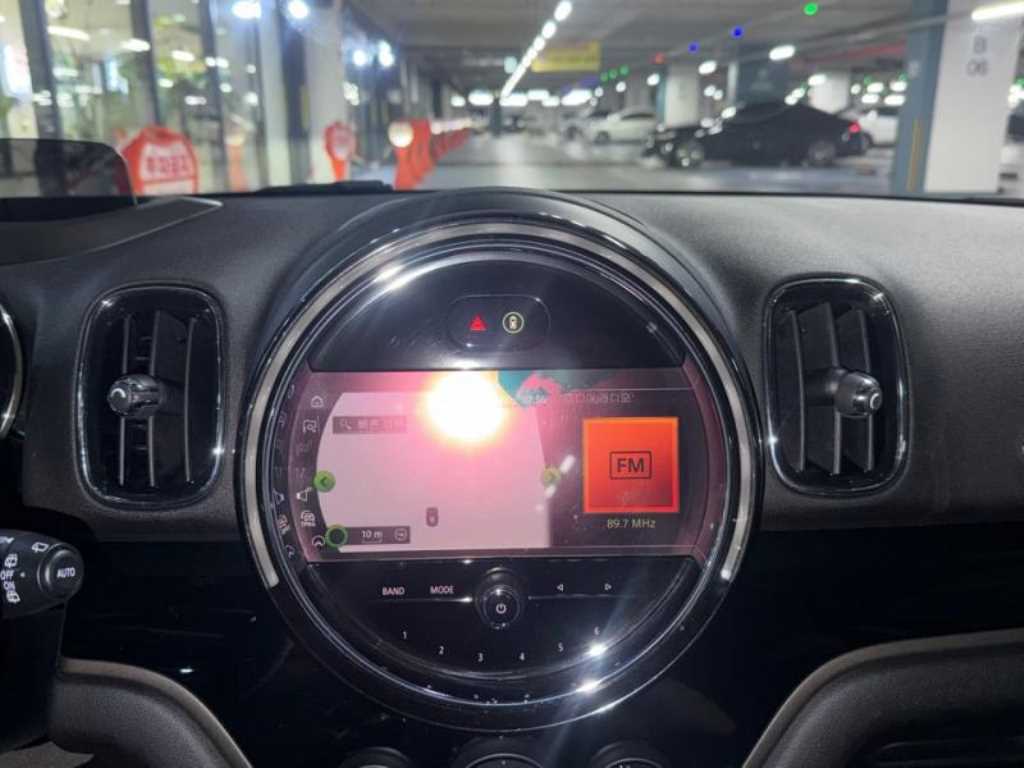 Mini Countryman 1.5 High Trim 9