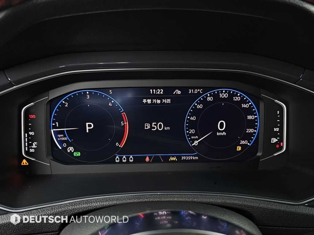 Volkswagen T-Roc 2.0 TDI Premium 9