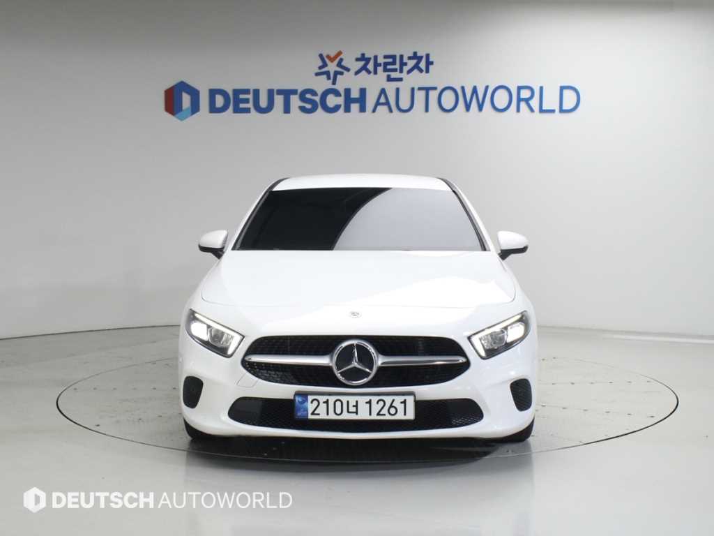 Mercedes-Benz A-Class A220 Sedan 4