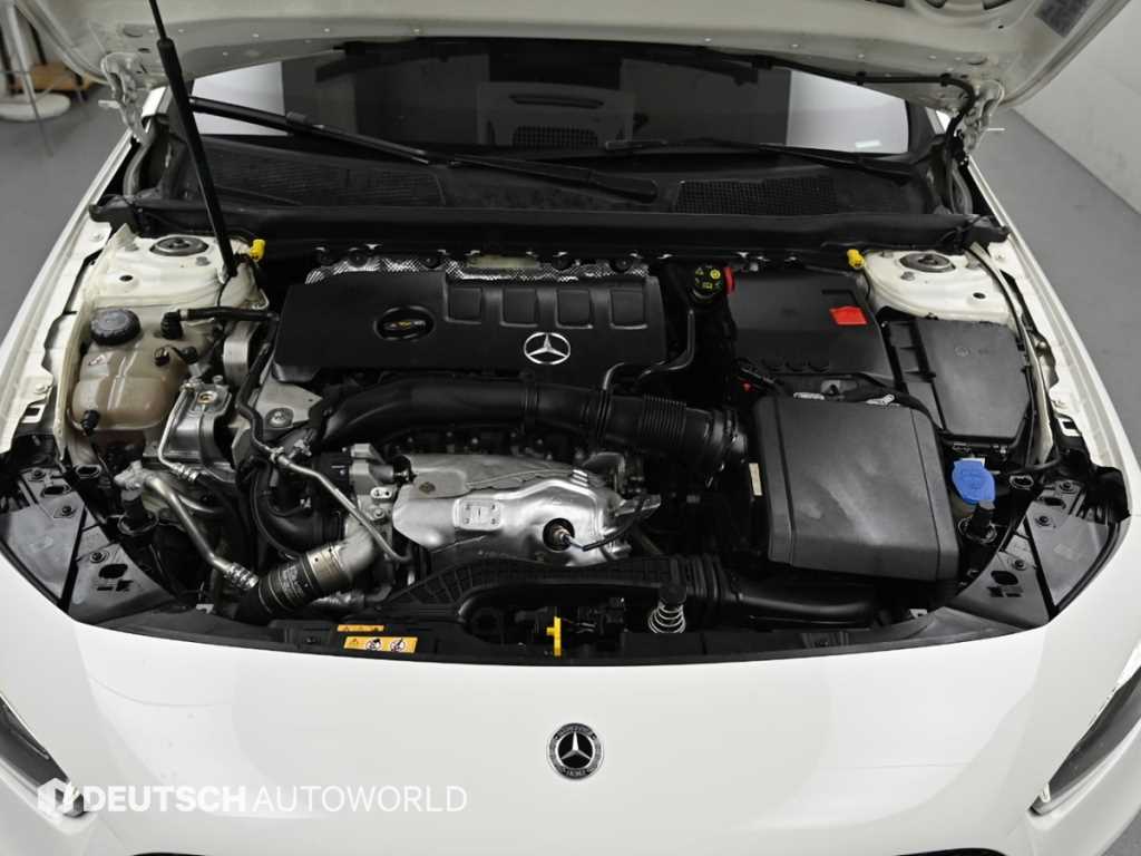 Mercedes-Benz A-Class A220 Sedan 7
