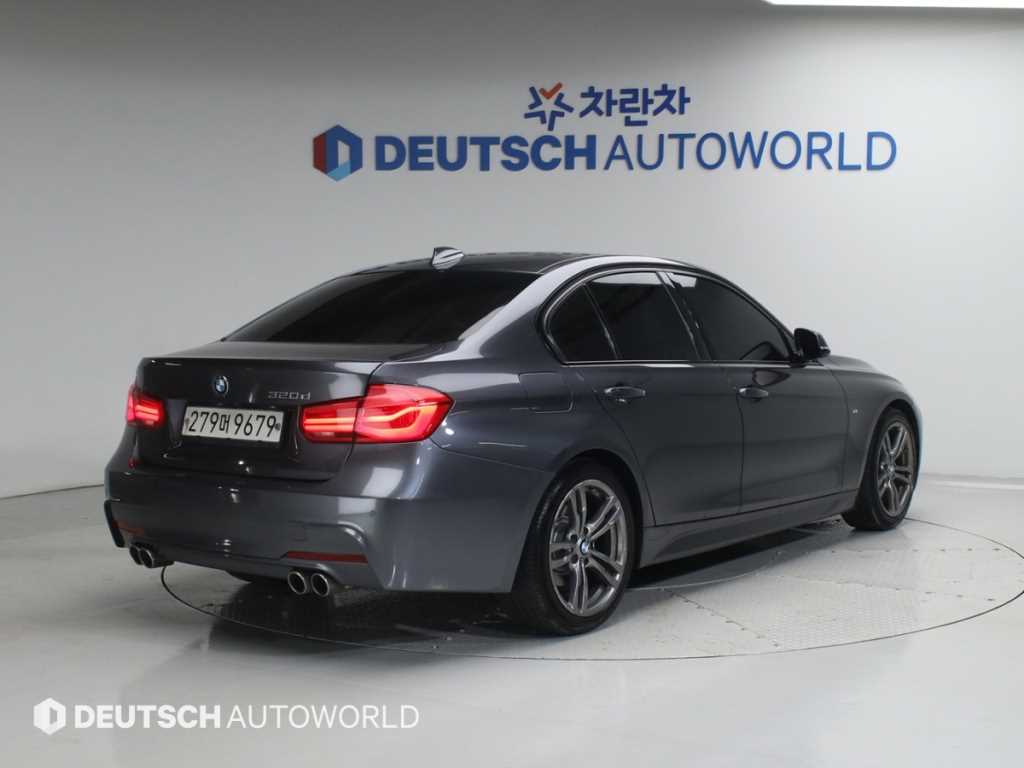 BMW 3시리즈 320d M 스포츠 사진 2/20