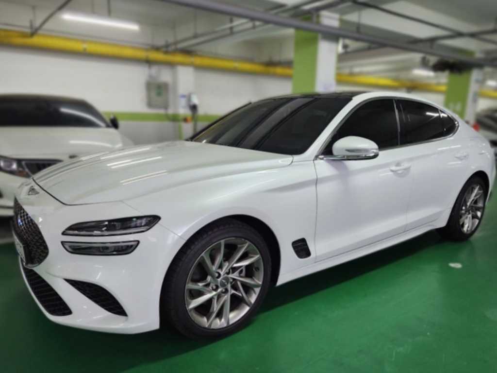 Genesis G70 Gasoline 2.0T 2WD Base Type 3