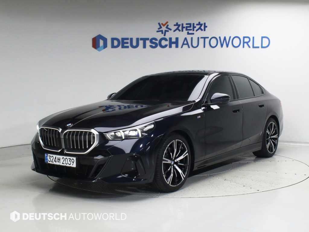 5시리즈 (G60) 530i xDrive M 스포츠 2025년식