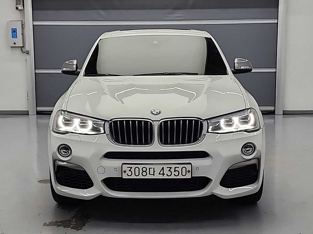 BMW X4 M40i 사진 2/20