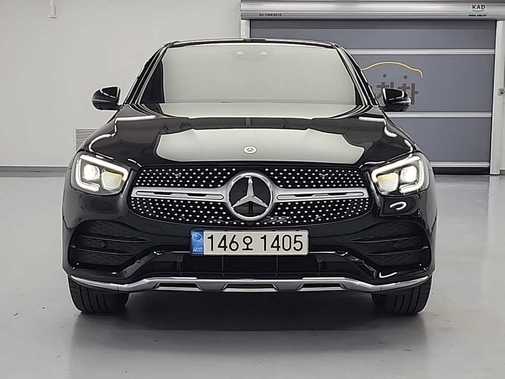 벤츠 GLC 클래스 GLC 300 4MATIC 쿠페 사진 2/19