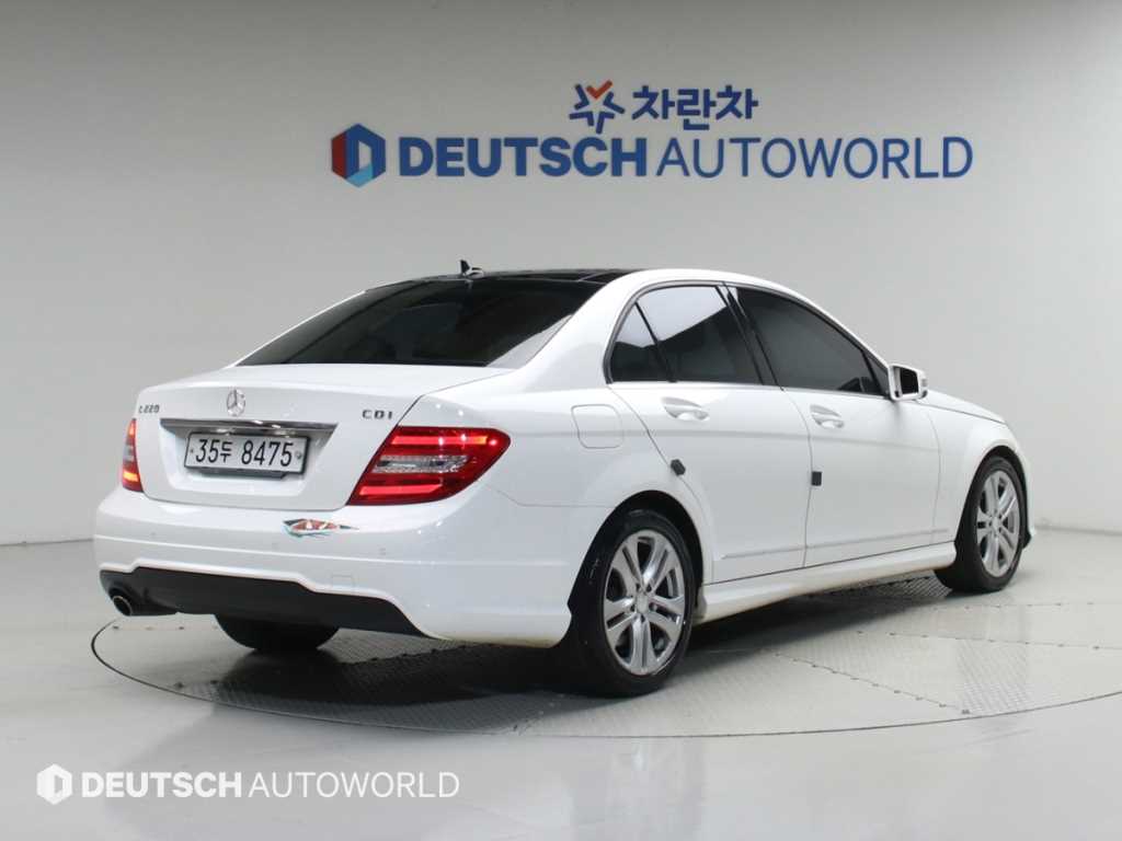 벤츠 C 클래스 C220 CDI 아방가르드 사진 2/20