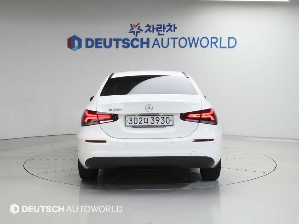 Mercedes-Benz A-Class A220 Hatchback 5