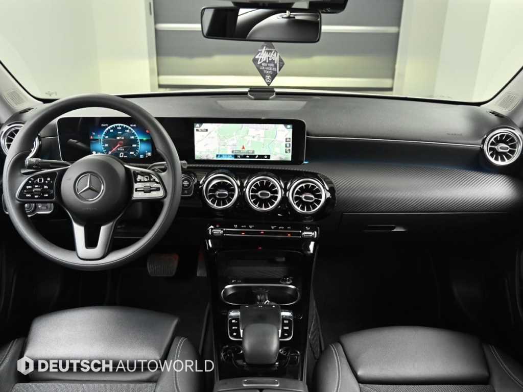 Mercedes-Benz A-Class A220 Hatchback 8