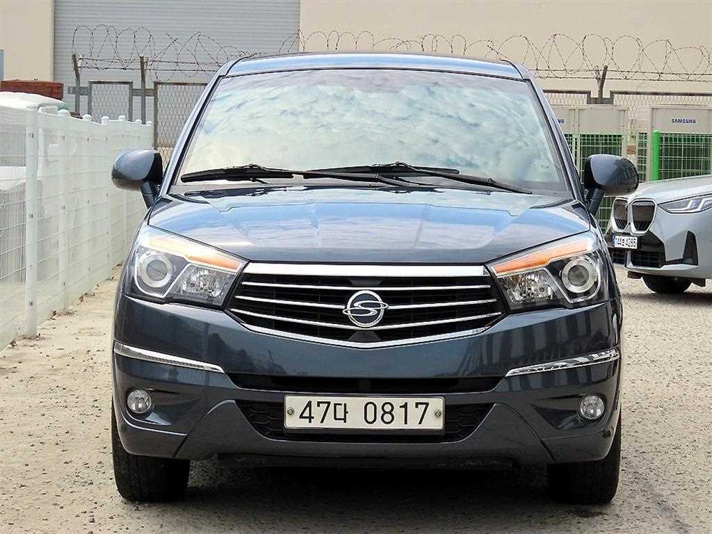 KGM 코란도 4WD TX 9인승 사진