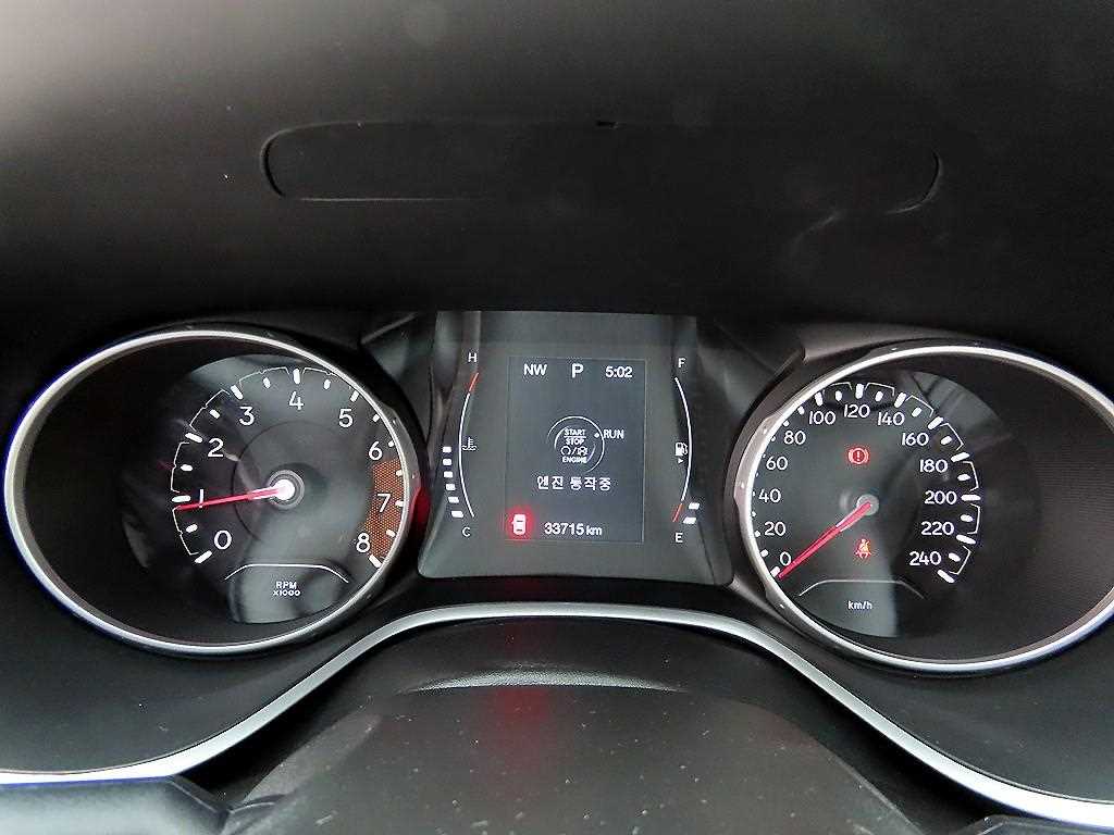 Jeep Compass 2.4 AWD Longitude 10