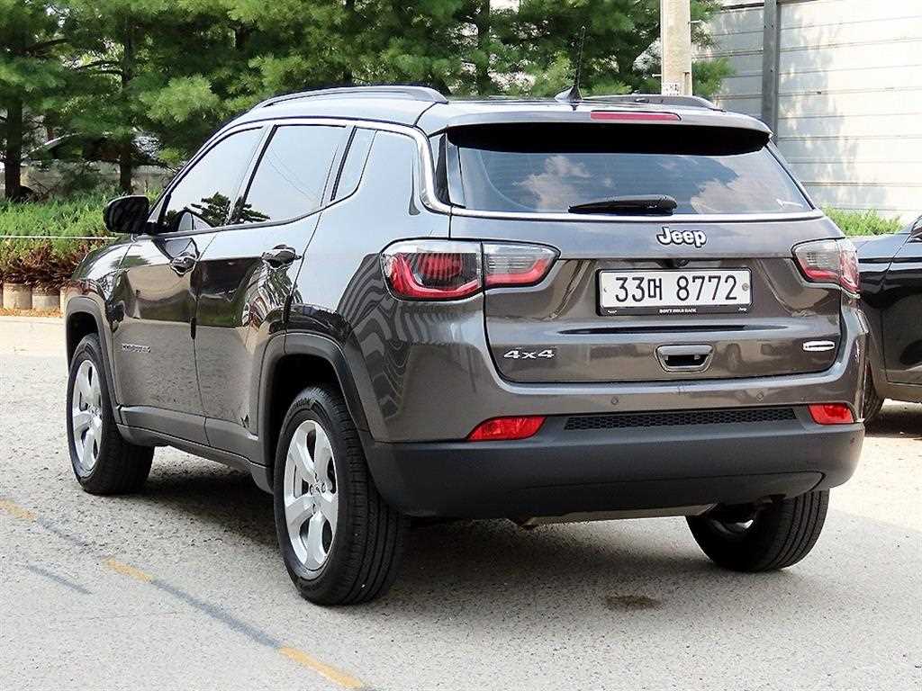 Jeep Compass 2.4 AWD Longitude 4