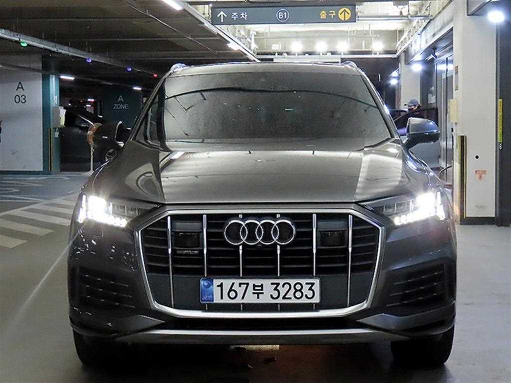 Q7 (4M) 45 TDI 콰트로 2021년식