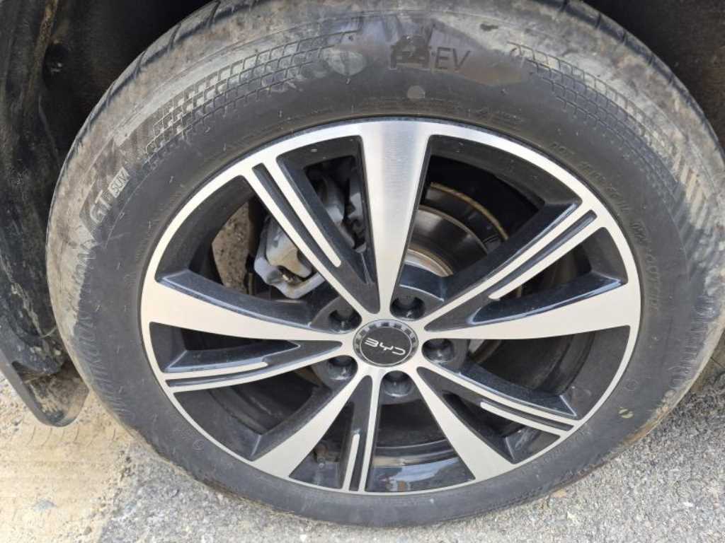 BYD Aito 3 Plus 9