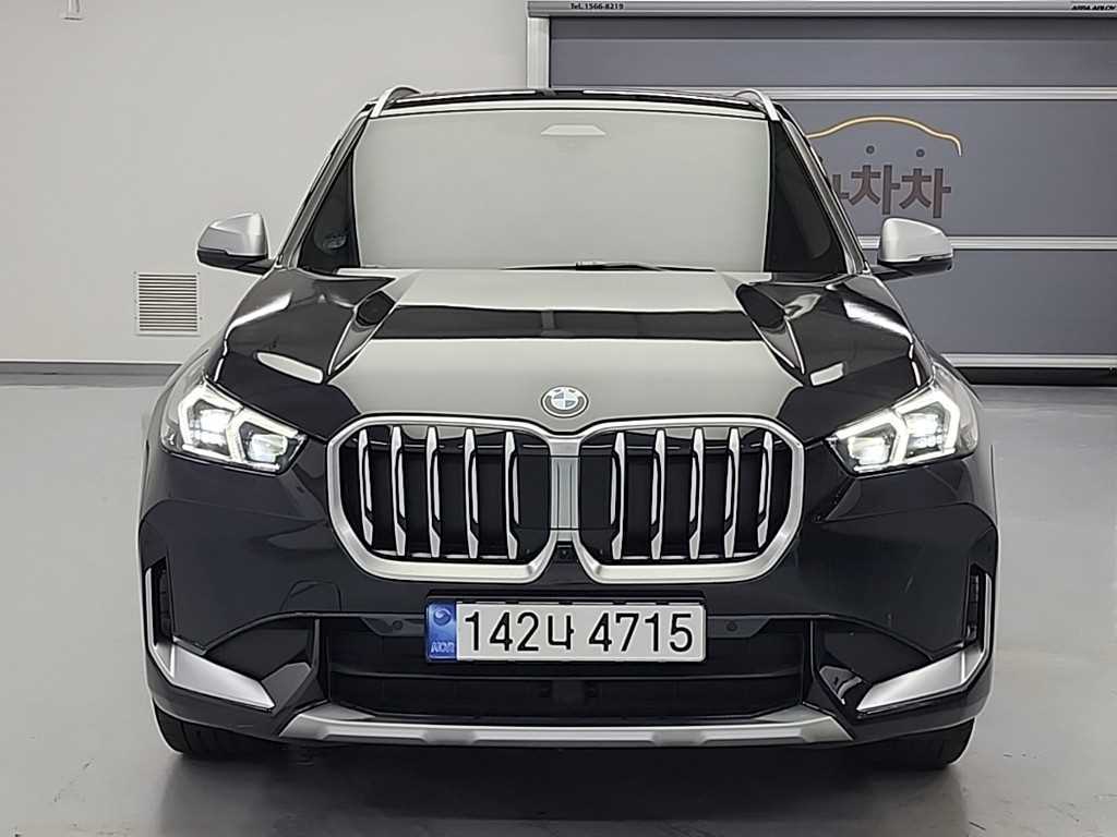BMW X1 xDrive 20i xLine 사진 2/20