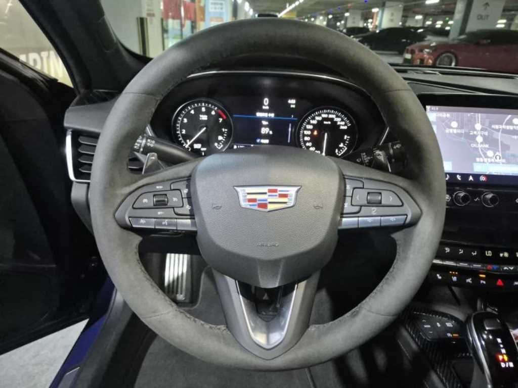 Cadillac CT5 2.0 Sport 10