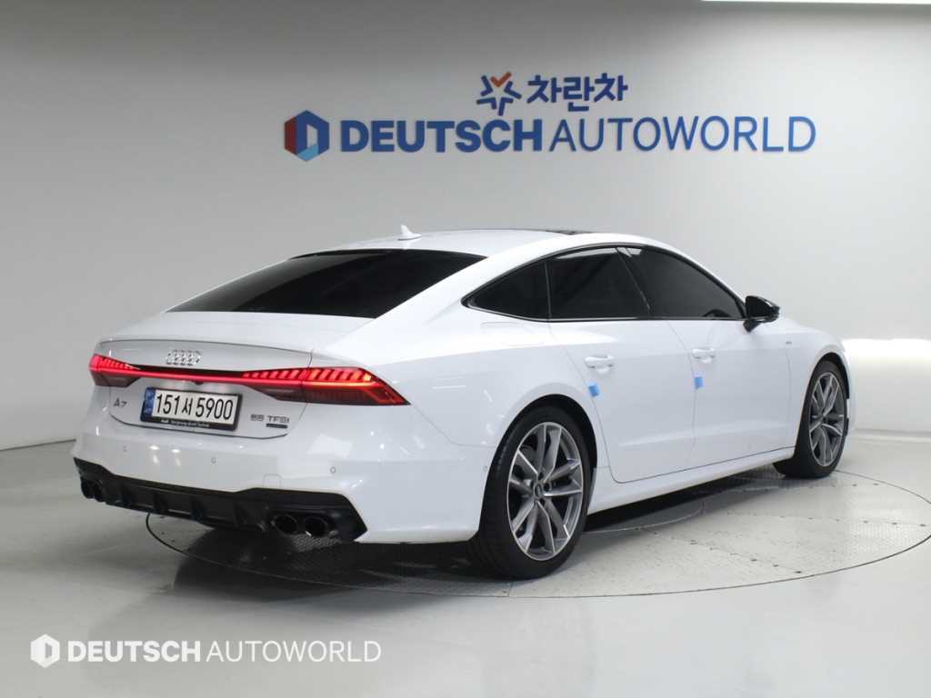 아우디 A7 55 TFSI 콰트로 프리미엄 사진 2/20