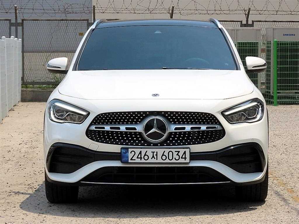 Mercedes-Benz GLA-Class GLA250 4MATIC