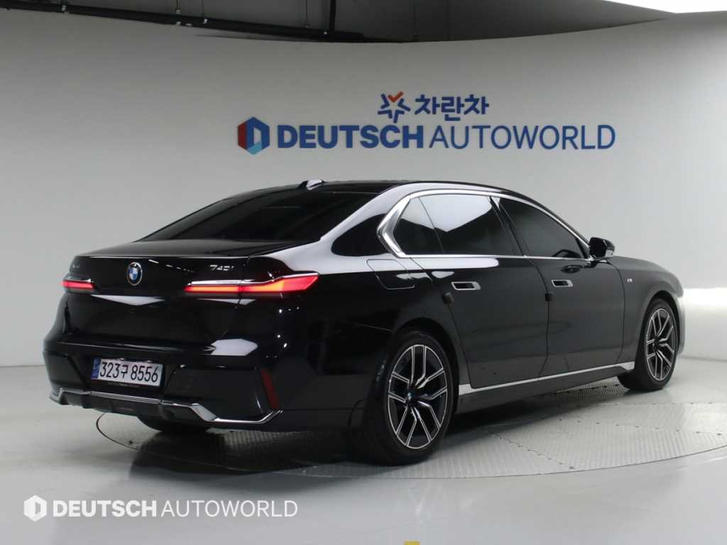 BMW 7시리즈 740i xDrive M 스포츠 사진 2/20