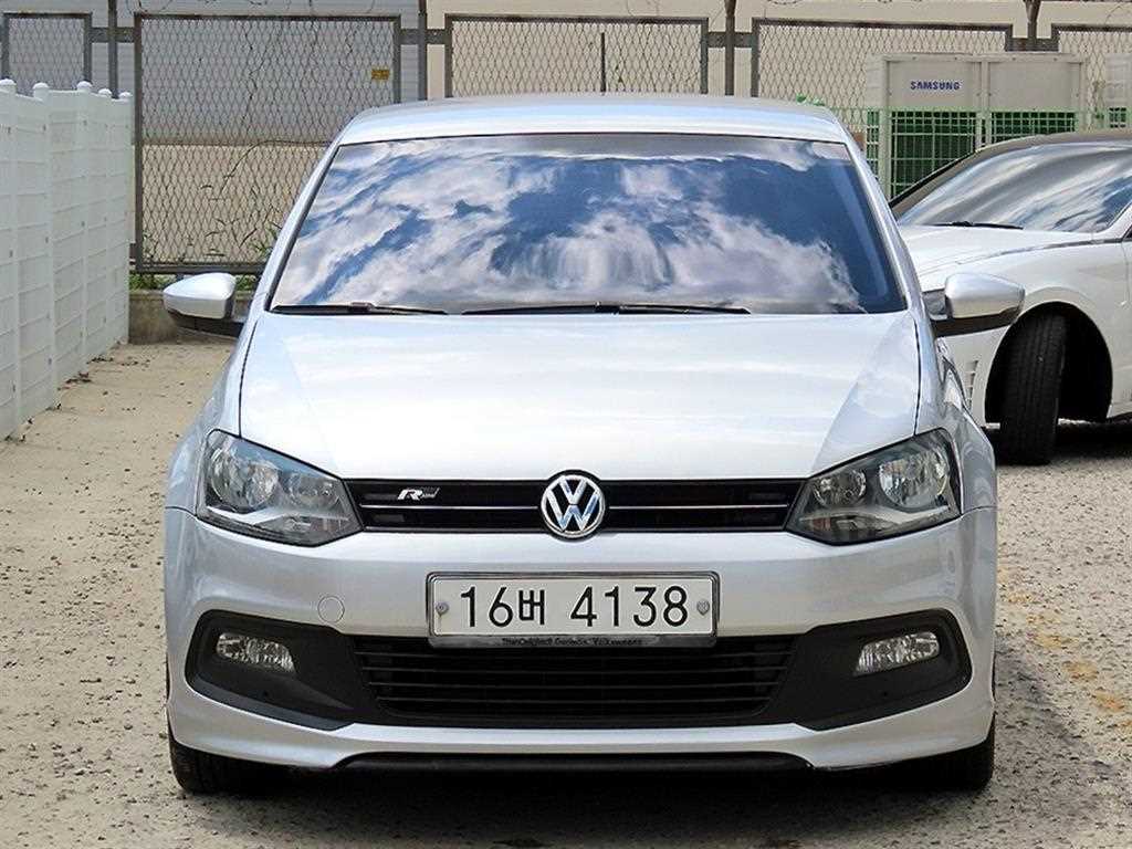 폴로 1.6 TDI R-LINE 2013년식