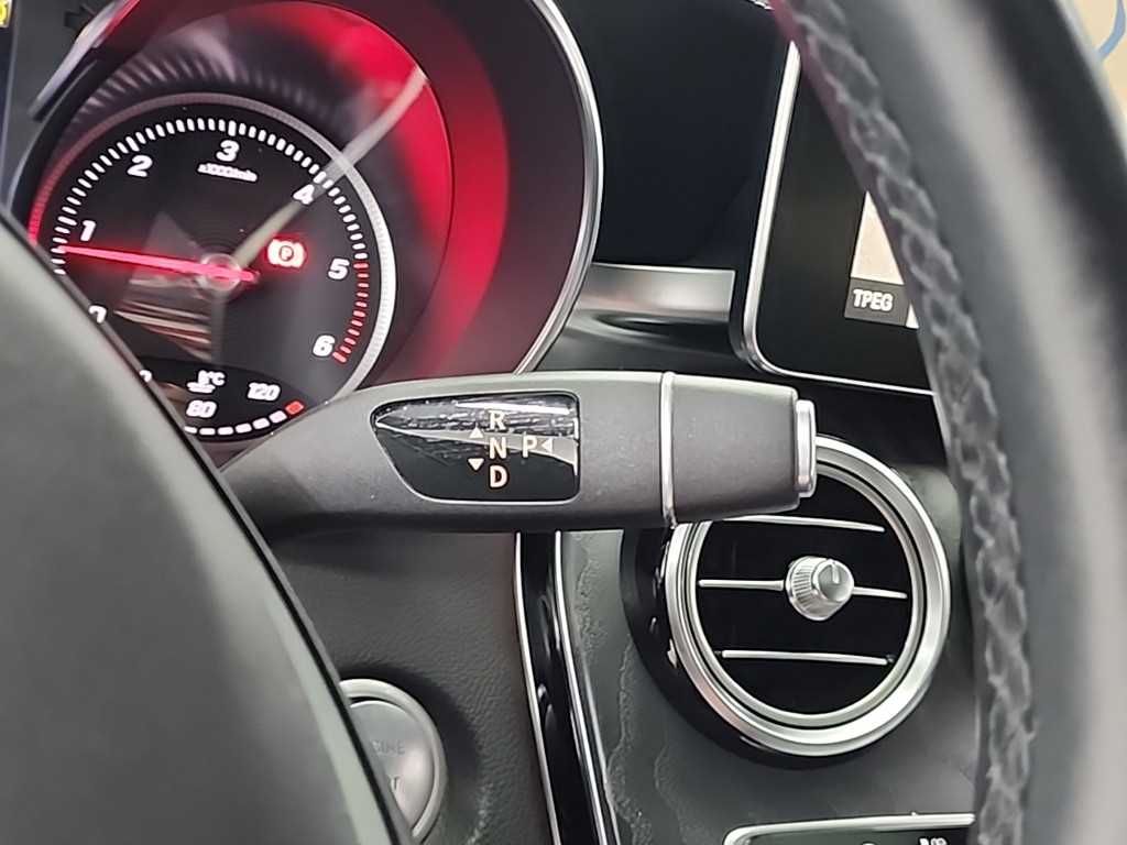 Mercedes-Benz GLC-Class GLC250d 4MATIC Coupe 9
